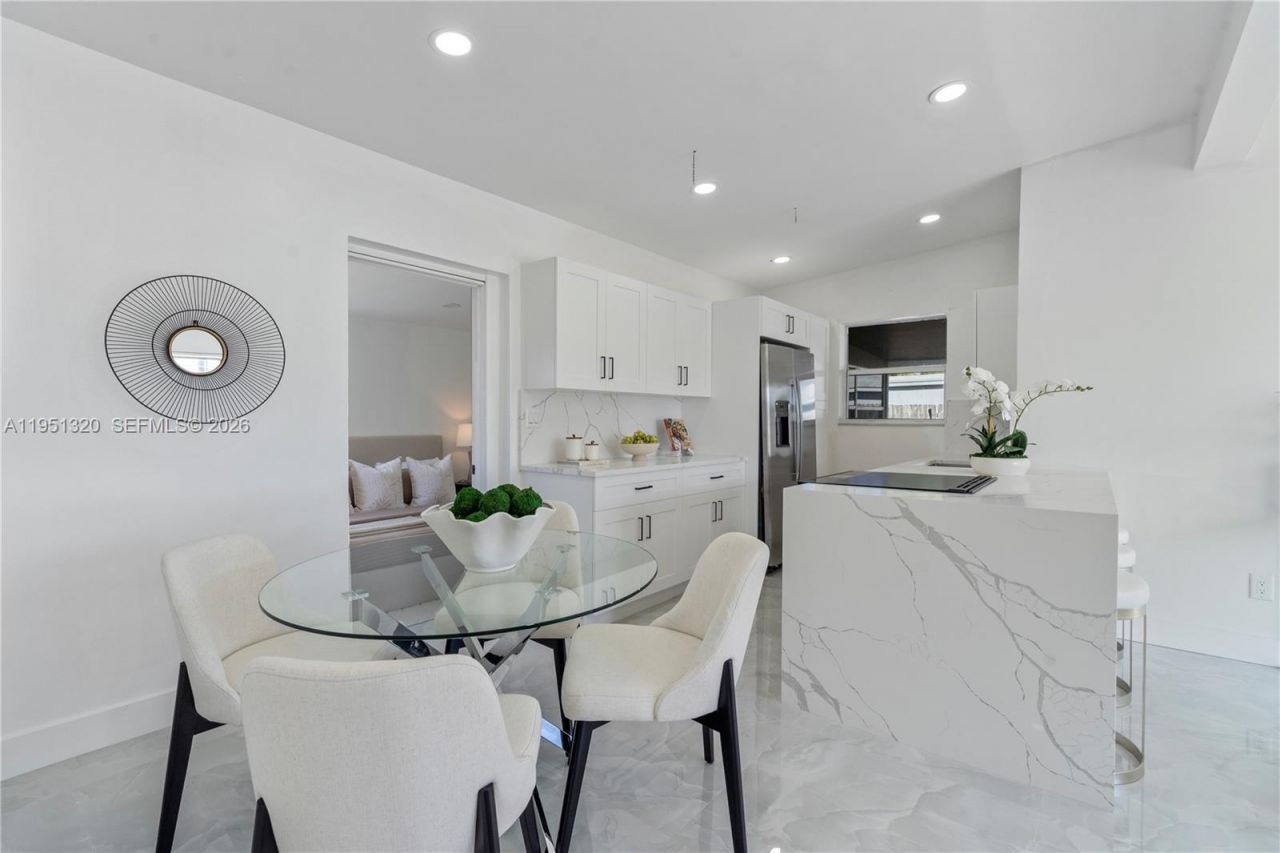 4041 NE 15th Ter, Pompano Beach, FL 33064 Photo