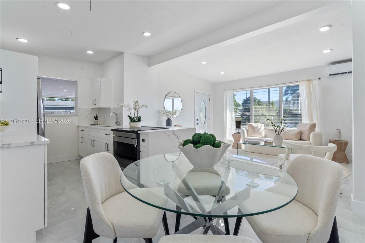 4041 NE 15th Ter, Pompano Beach, FL 33064 Photo