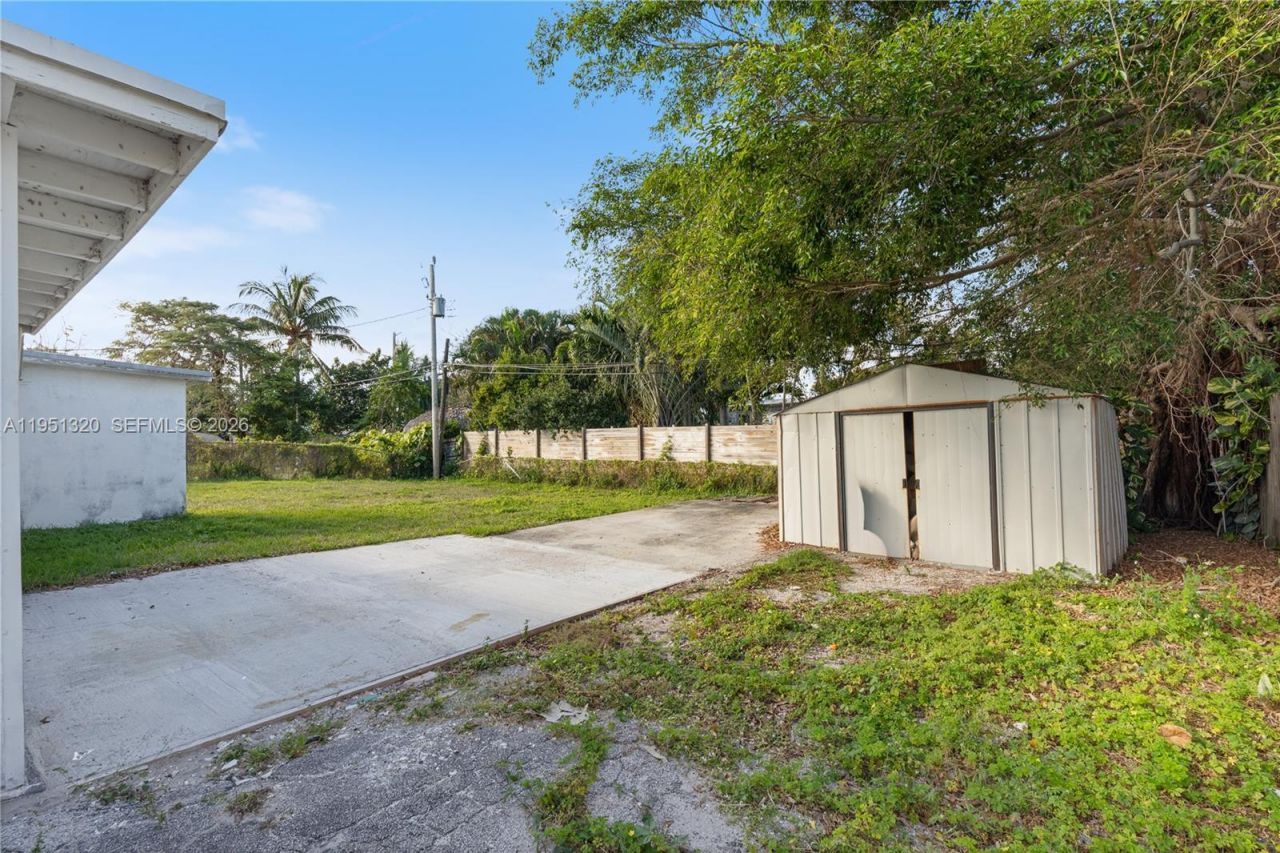 4041 NE 15th Ter, Pompano Beach, FL 33064 Photo