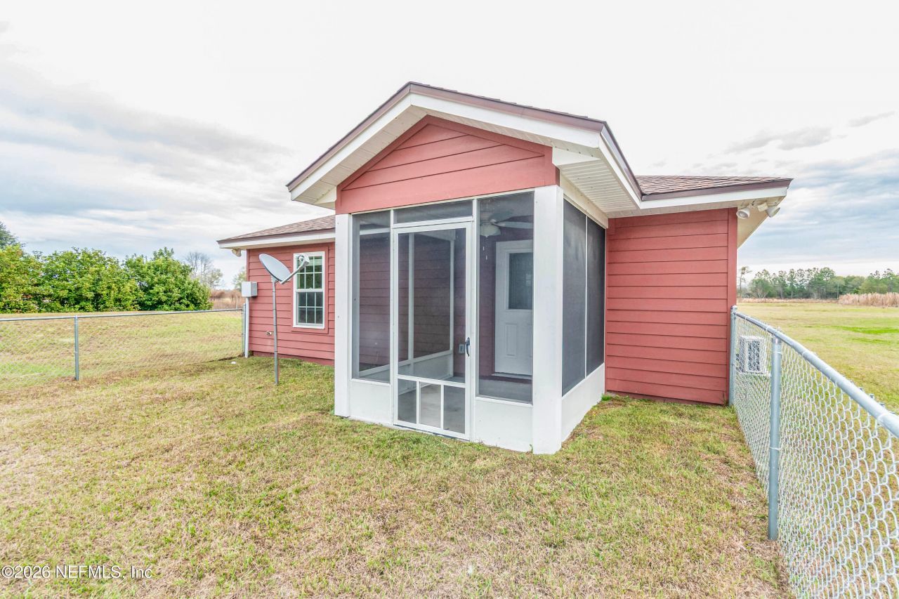 18100 Crews Road, Glen St. Mary, FL 32040 Photo