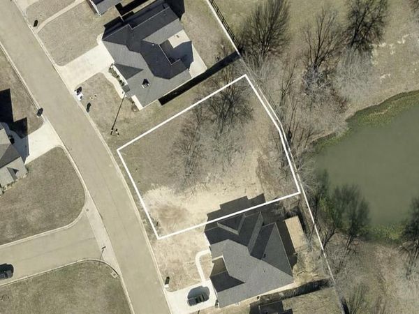 2824 Kingfisher Ln , Mount Pleasant, TX 75455