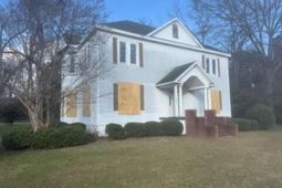 981 Whitman Street photo 4