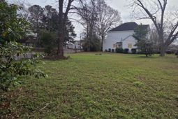 981 Whitman Street photo 4