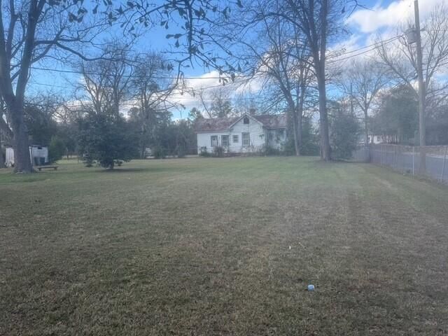 981 Whitman Street Photo 6