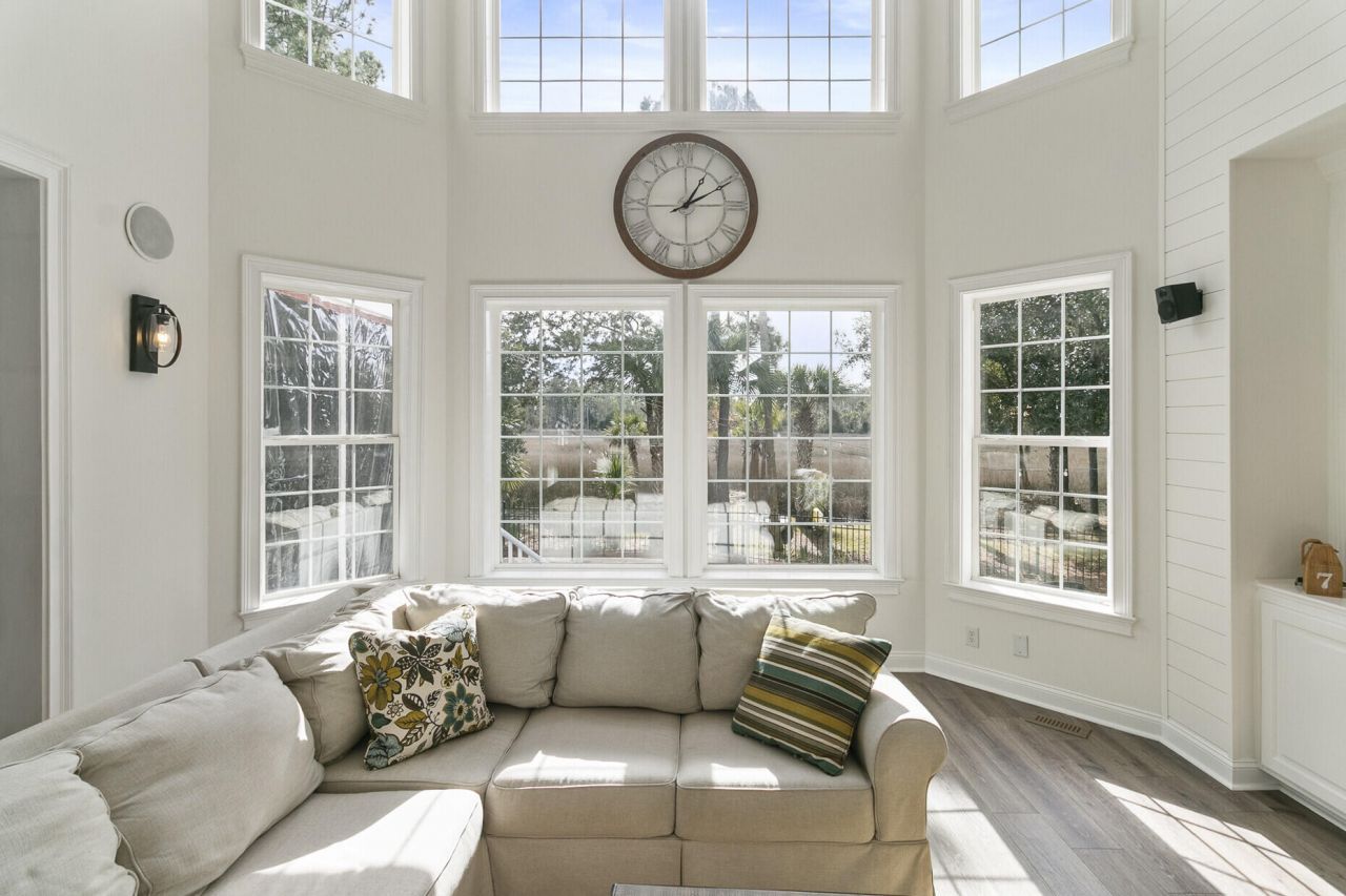 2745 Oak Manor Drive Photo 12