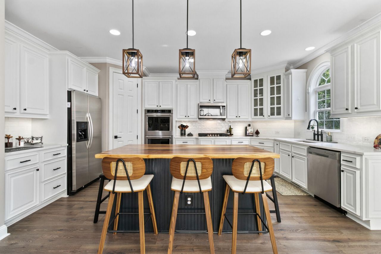 2745 Oak Manor Drive Photo 17