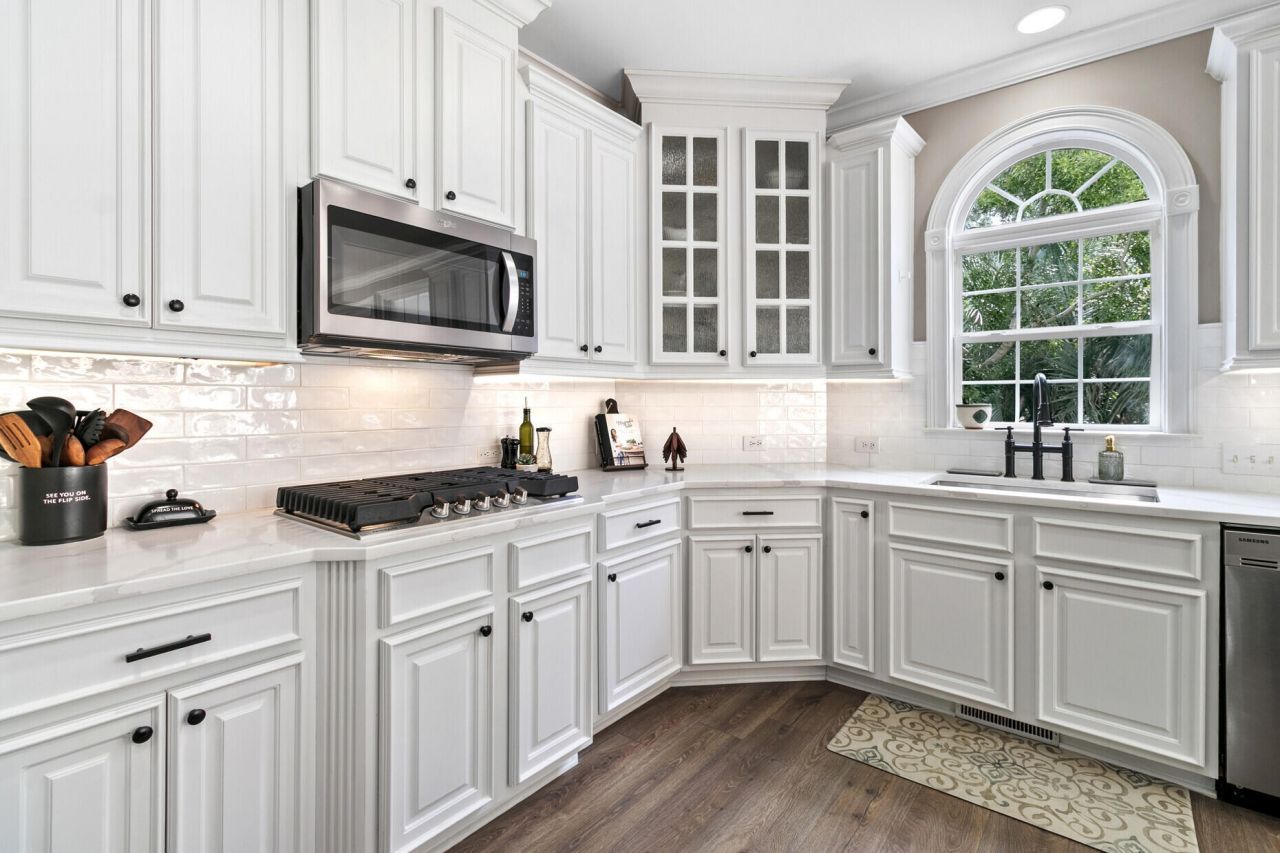 2745 Oak Manor Drive Photo 18