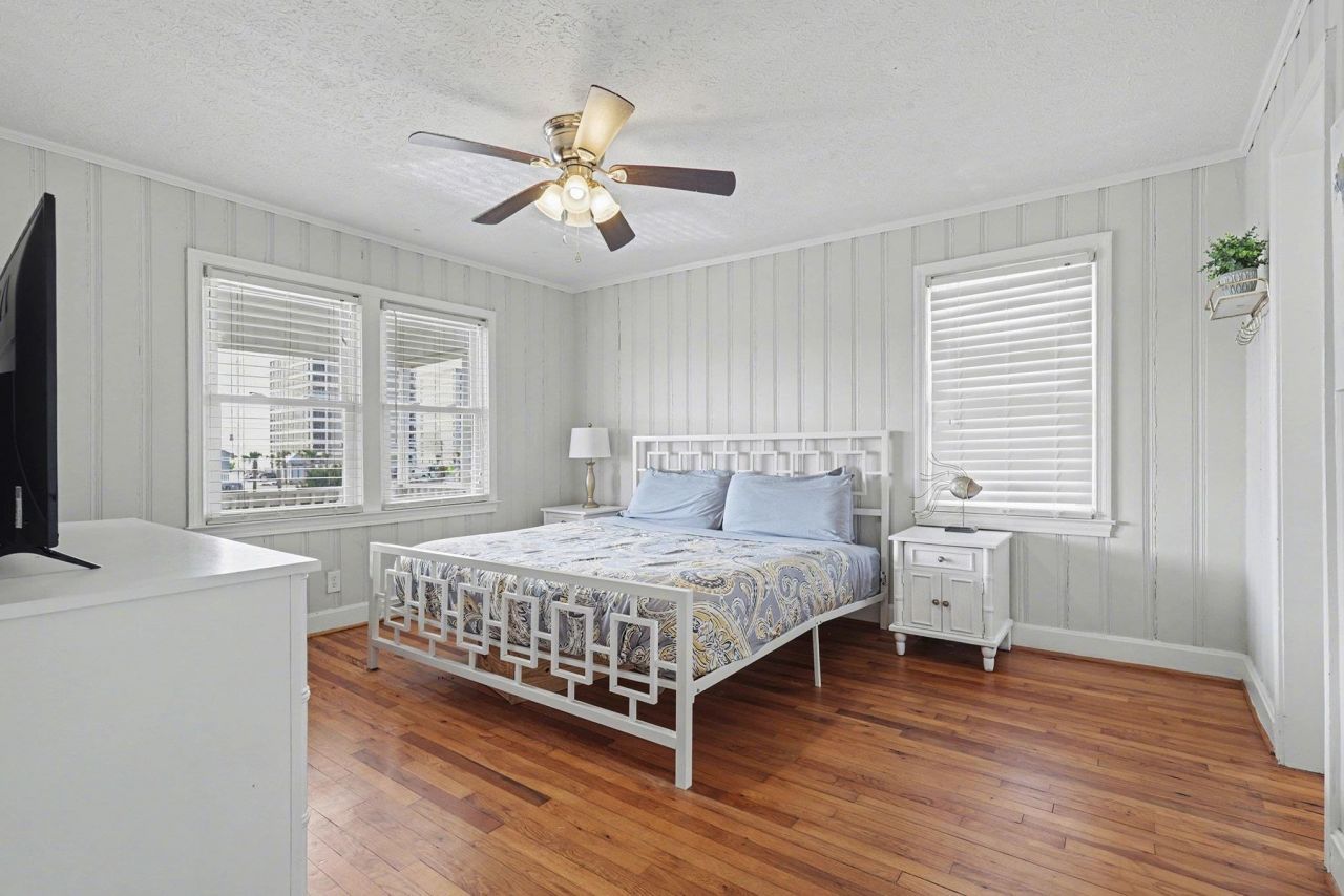 6210 Nixon St. Photo 13