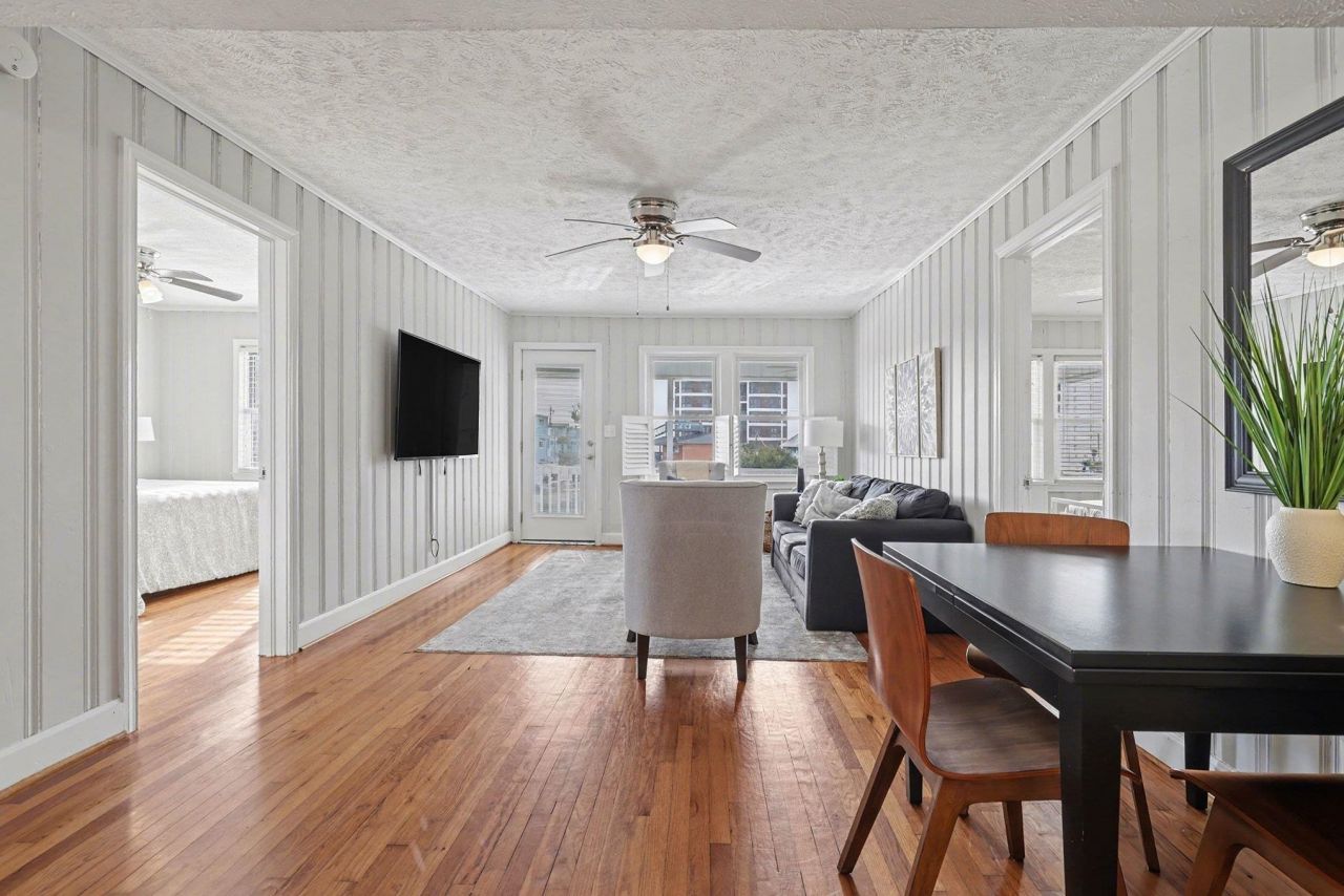 6210 Nixon St. Photo 17