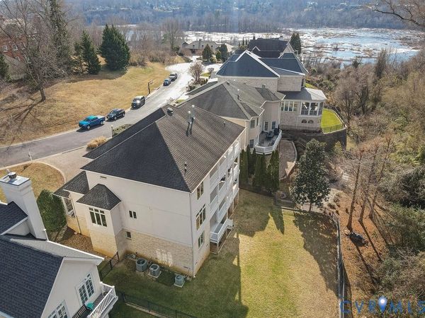 12 S Tow Path Lane, Richmond, VA 23221