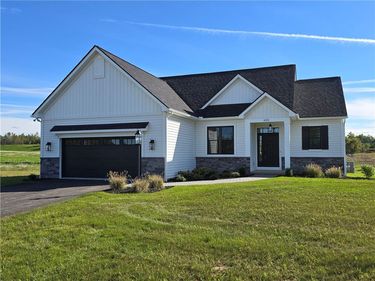 6321 Brookhill Drive, Victor, NY 14564
