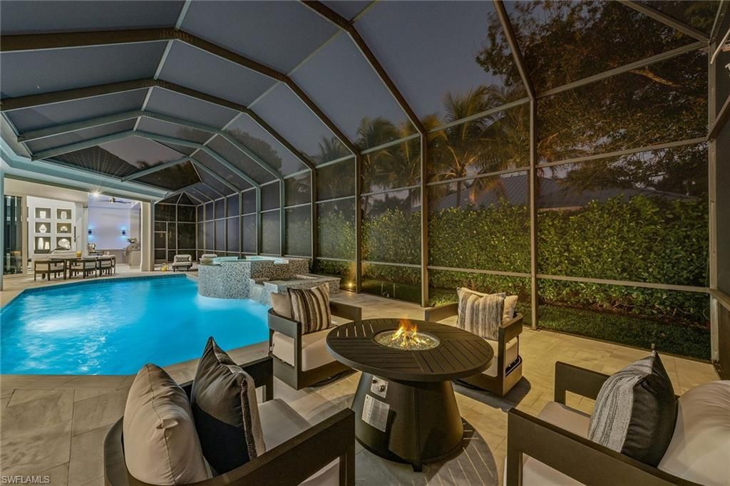 538 Riviera Dr, Naples, FL 34103 Photo