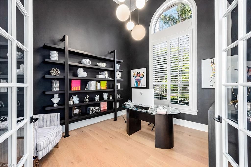 538 Riviera Dr, Naples, FL 34103 Photo