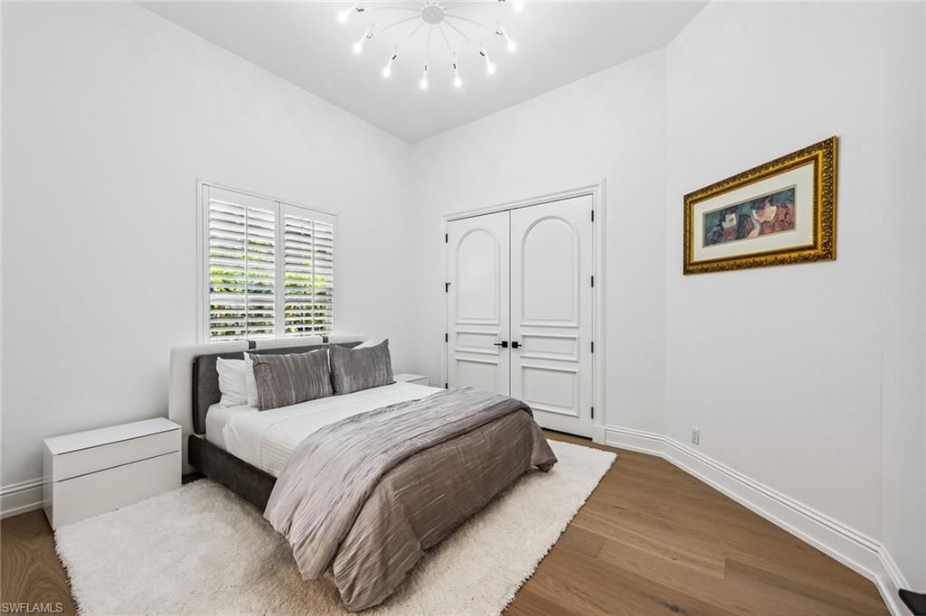 538 Riviera Dr, Naples, FL 34103 Photo