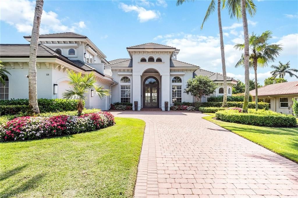 538 Riviera Dr, Naples, FL 34103 Photo