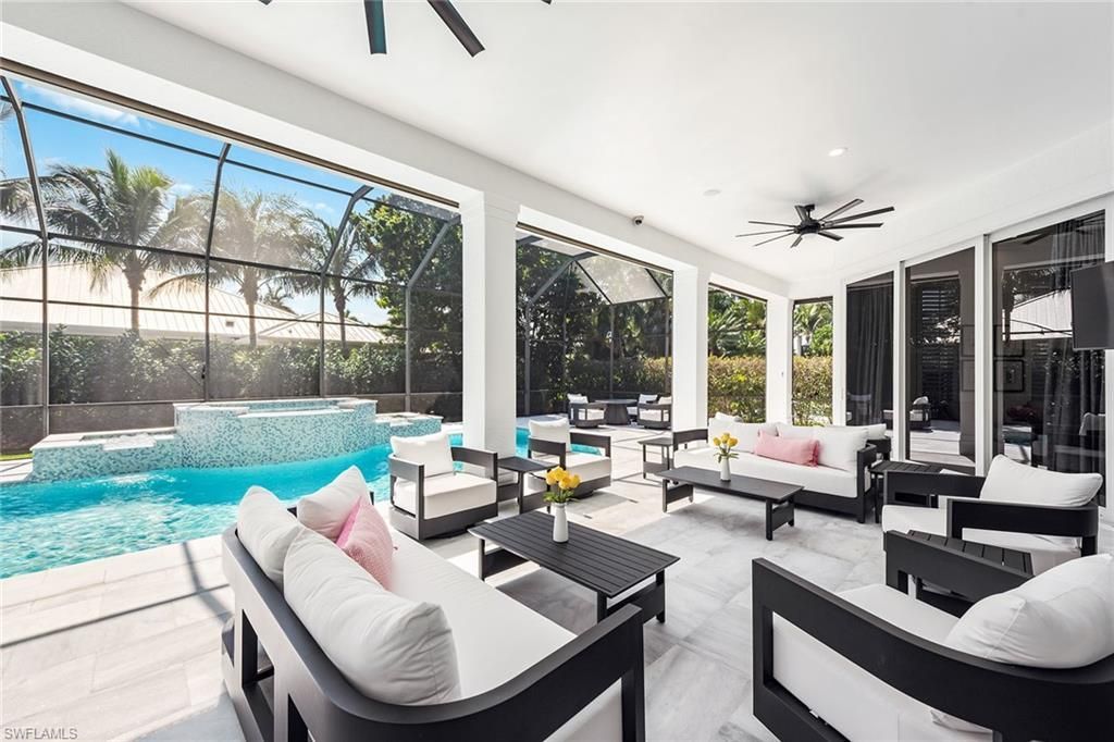 538 Riviera Dr, Naples, FL 34103 Photo