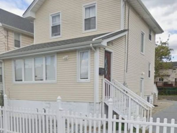 24 Farrington St, Union, NJ 07088