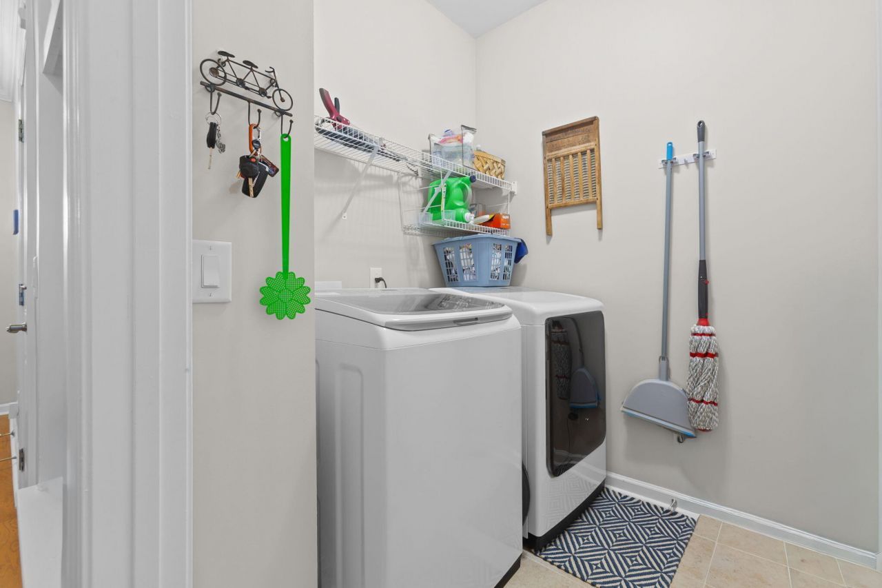 5393 Birdie Lane Photo 20