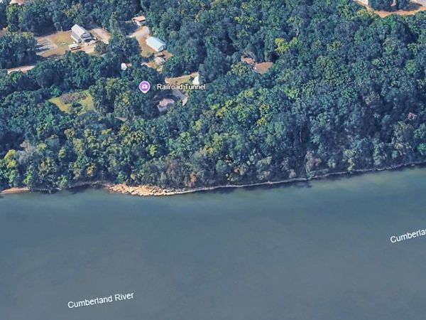 2800 Jarman Hollow Rd, Palmyra, TN 37142