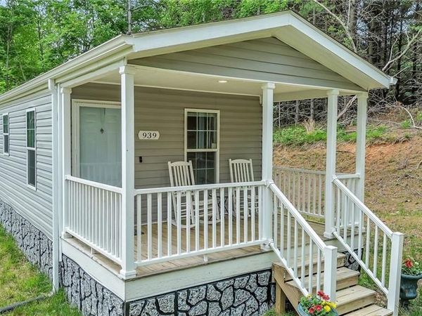 939 Don Bare Road, Jefferson, NC 28640