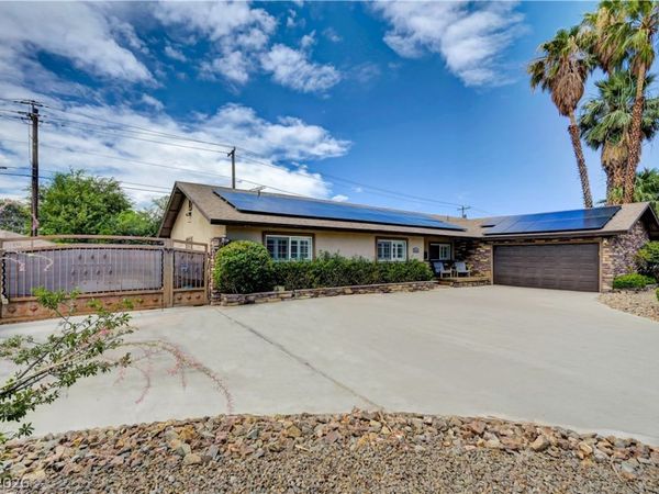 2712 W Oakey Boulevard, Las Vegas, NV 89102