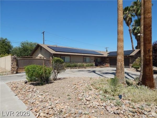 2712 W Oakey Boulevard, Las Vegas, NV 89102