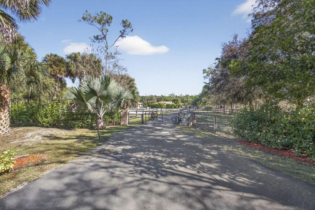 2910 Doe Trail, Loxahatchee, FL 33470 Photo