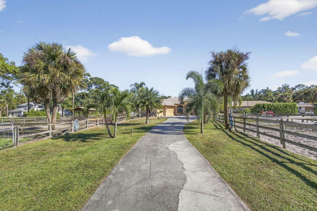 2910 Doe Trail, Loxahatchee, FL 33470 Photo