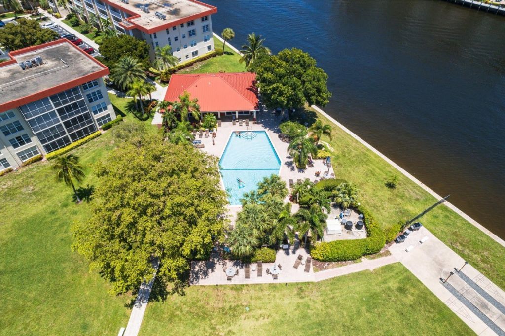 3180 NE 48th Court, Unit 412, Lighthouse Point, FL 33064 Photo