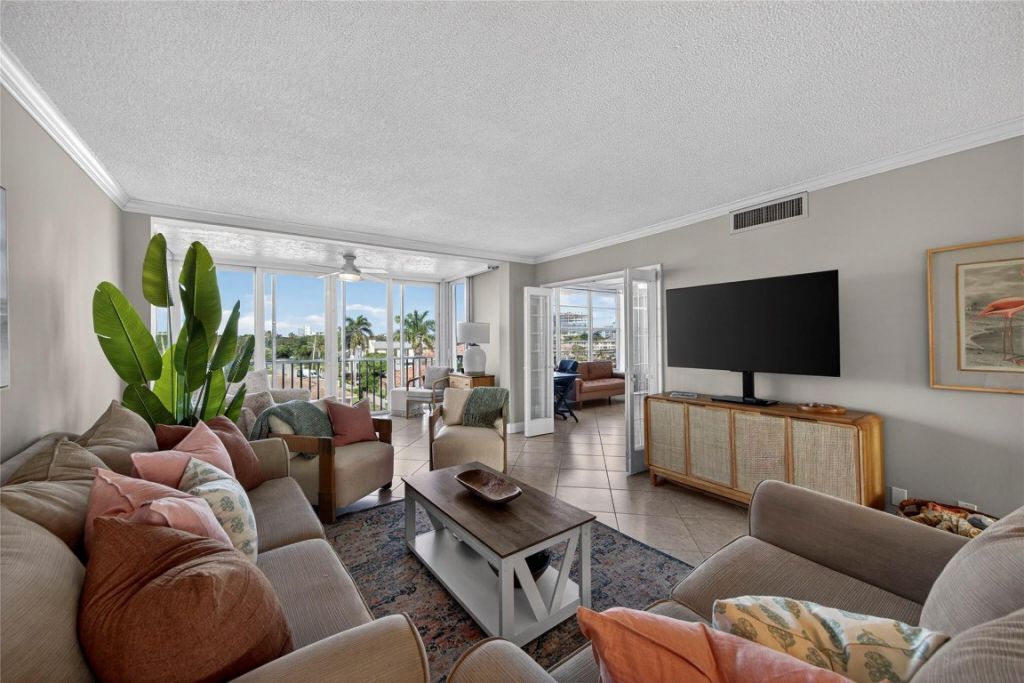 3180 NE 48th Court, Unit 412, Lighthouse Point, FL 33064 Photo