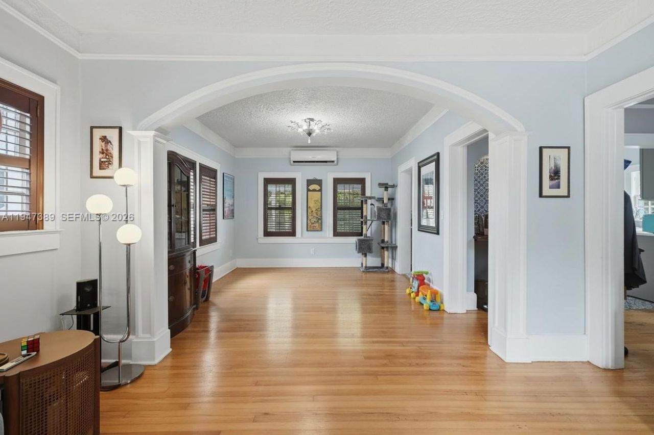 2533 SW 5th St, Miami, FL 33135 Photo