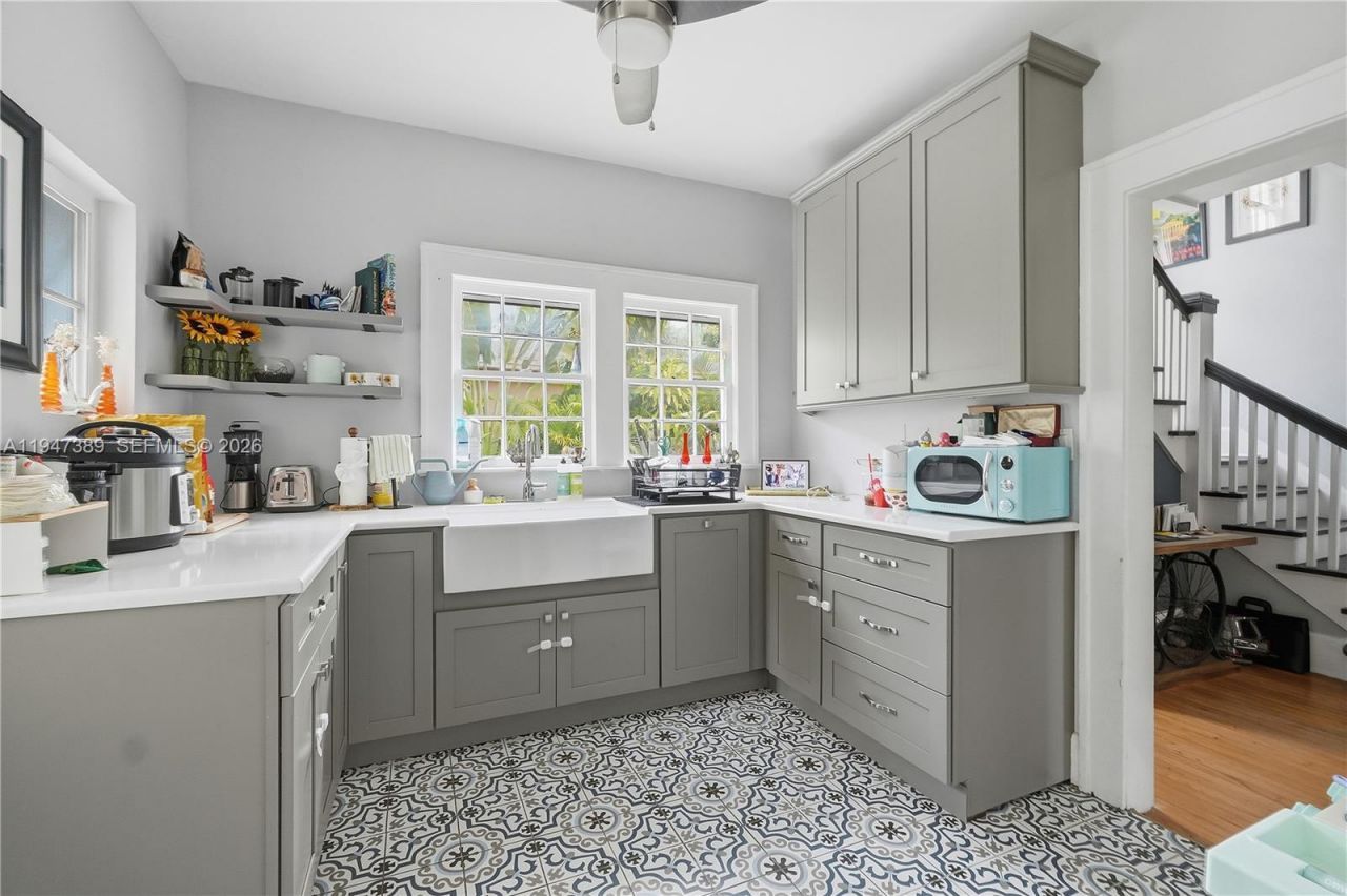 2533 SW 5th St, Miami, FL 33135 Photo