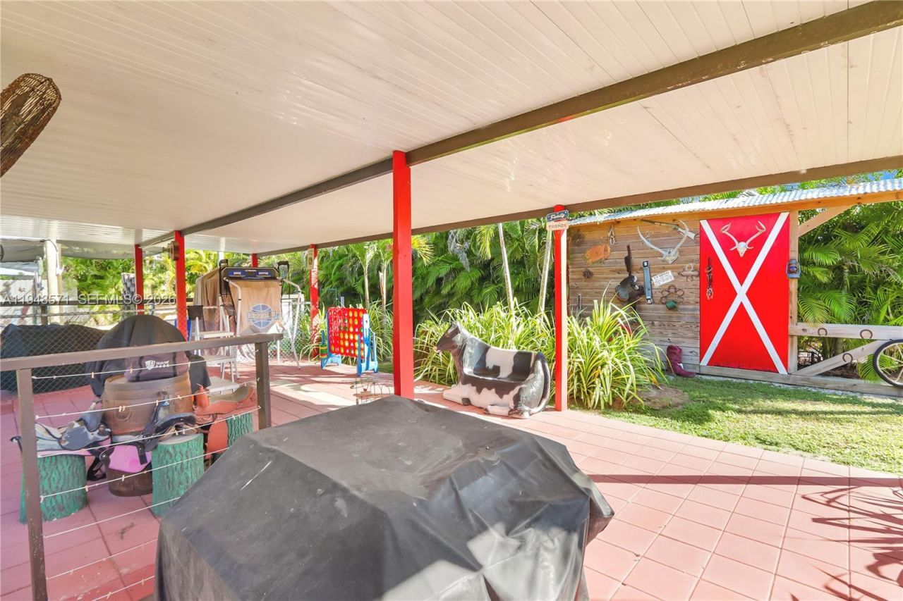 20455 SW 154th Ave , Miami, FL 33187 Photo