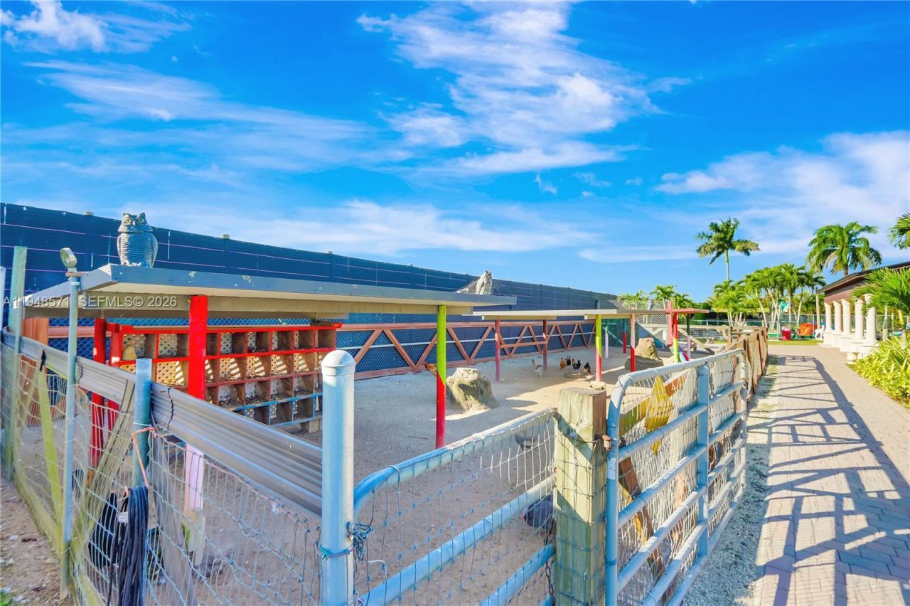 20455 SW 154th Ave , Miami, FL 33187 Photo