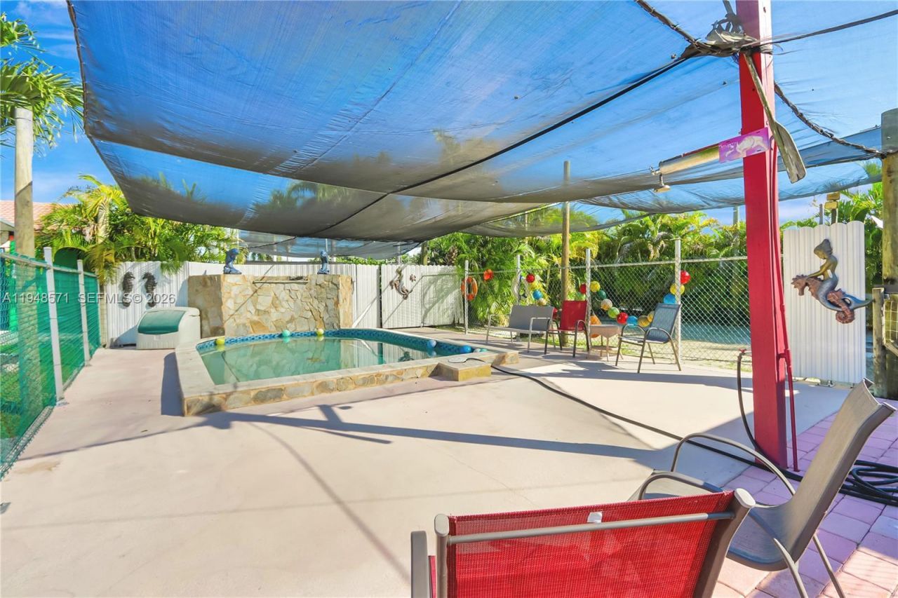 20455 SW 154th Ave , Miami, FL 33187 Photo