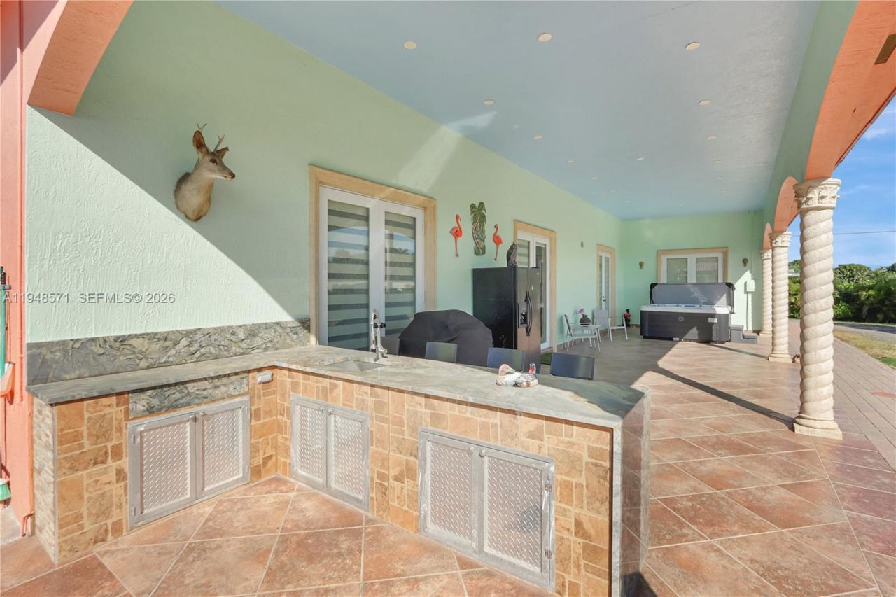 20455 SW 154th Ave , Miami, FL 33187 Photo