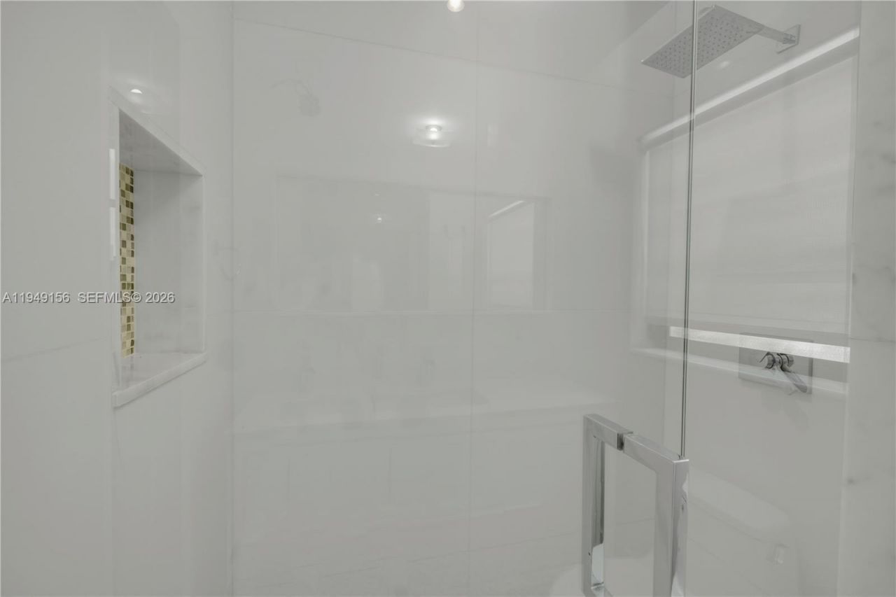 1405 Stillwater Dr, Miami Beach, FL 33141 Photo