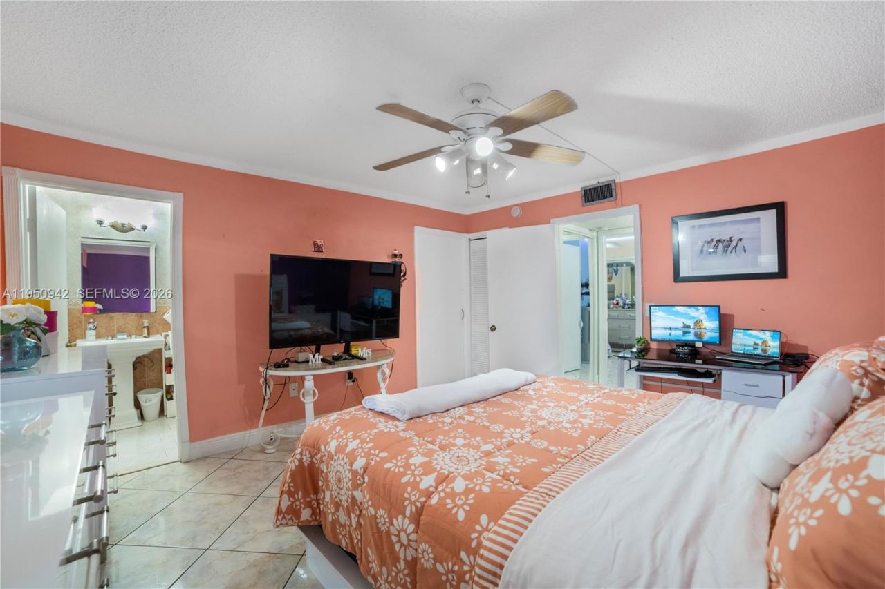 8415 SW 107th Ave , Unit 323W, Miami, FL 33173 Photo