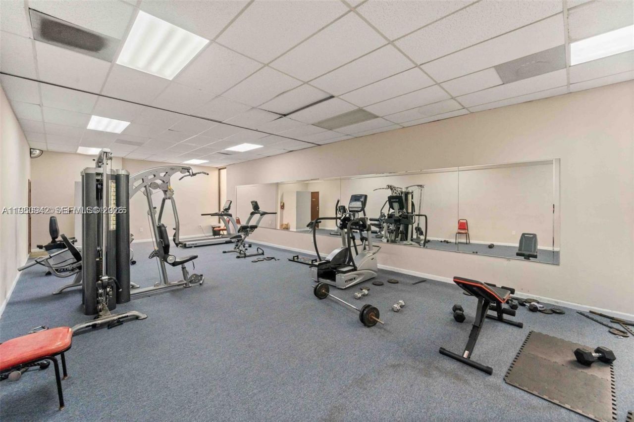 8415 SW 107th Ave, Unit 323W, Miami, FL 33173 Photo