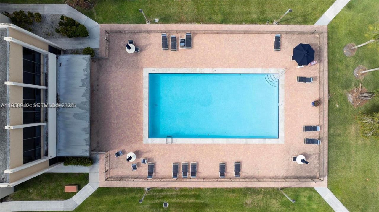 8415 SW 107th Ave , Unit 323W, Miami, FL 33173 Photo