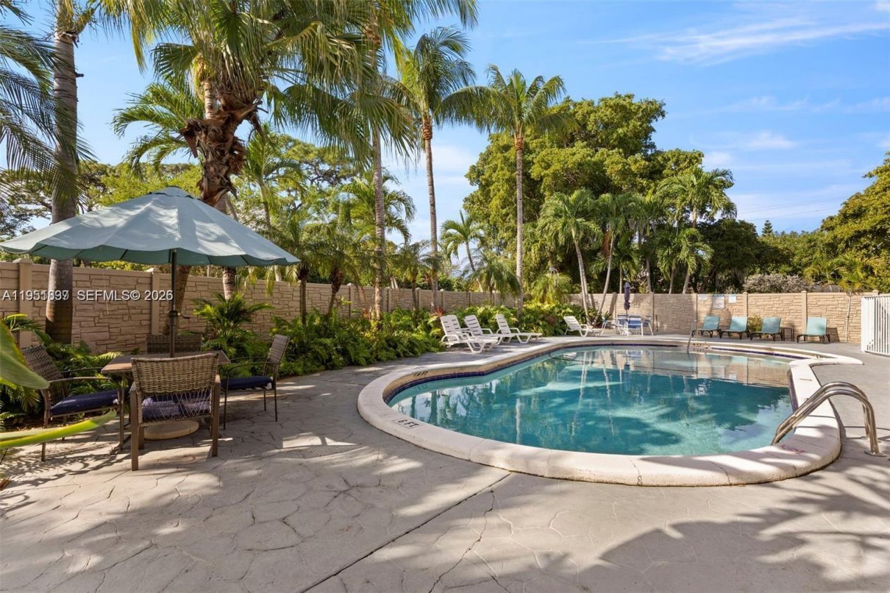 1125 NE 16th Pl, Unit 212, Fort Lauderdale, FL 33305 Photo