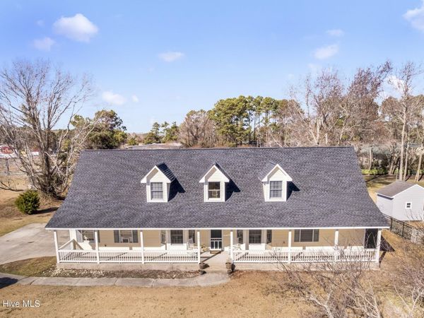 103 Trenor Lane, Powells Point, NC 27966