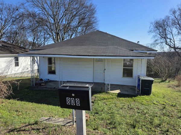 808 Park St, Florence, AL