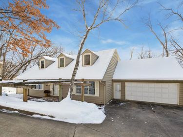 18213 Hermitage Way, Minnetonka, MN 55345