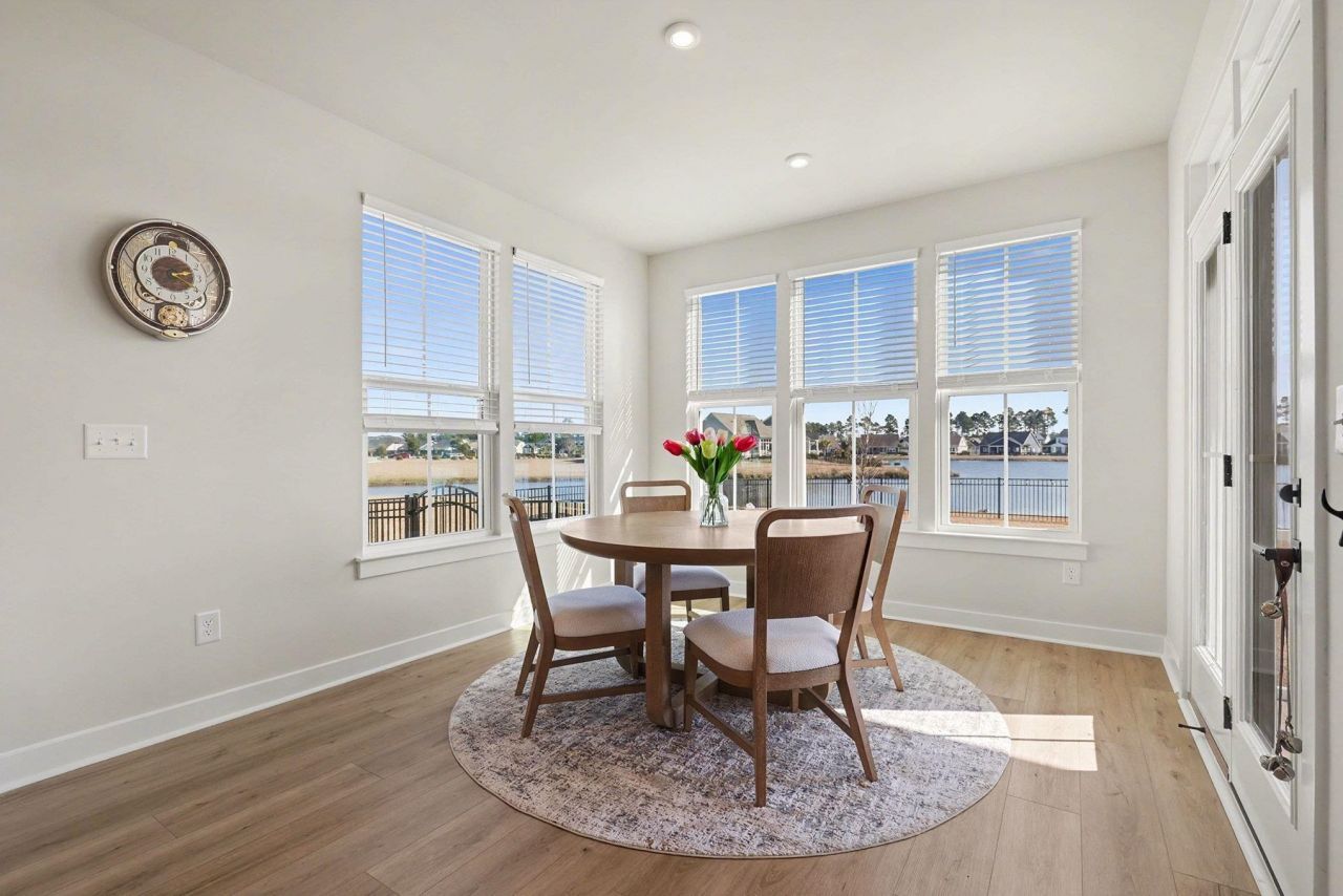 7047 Denim Loop Photo 12