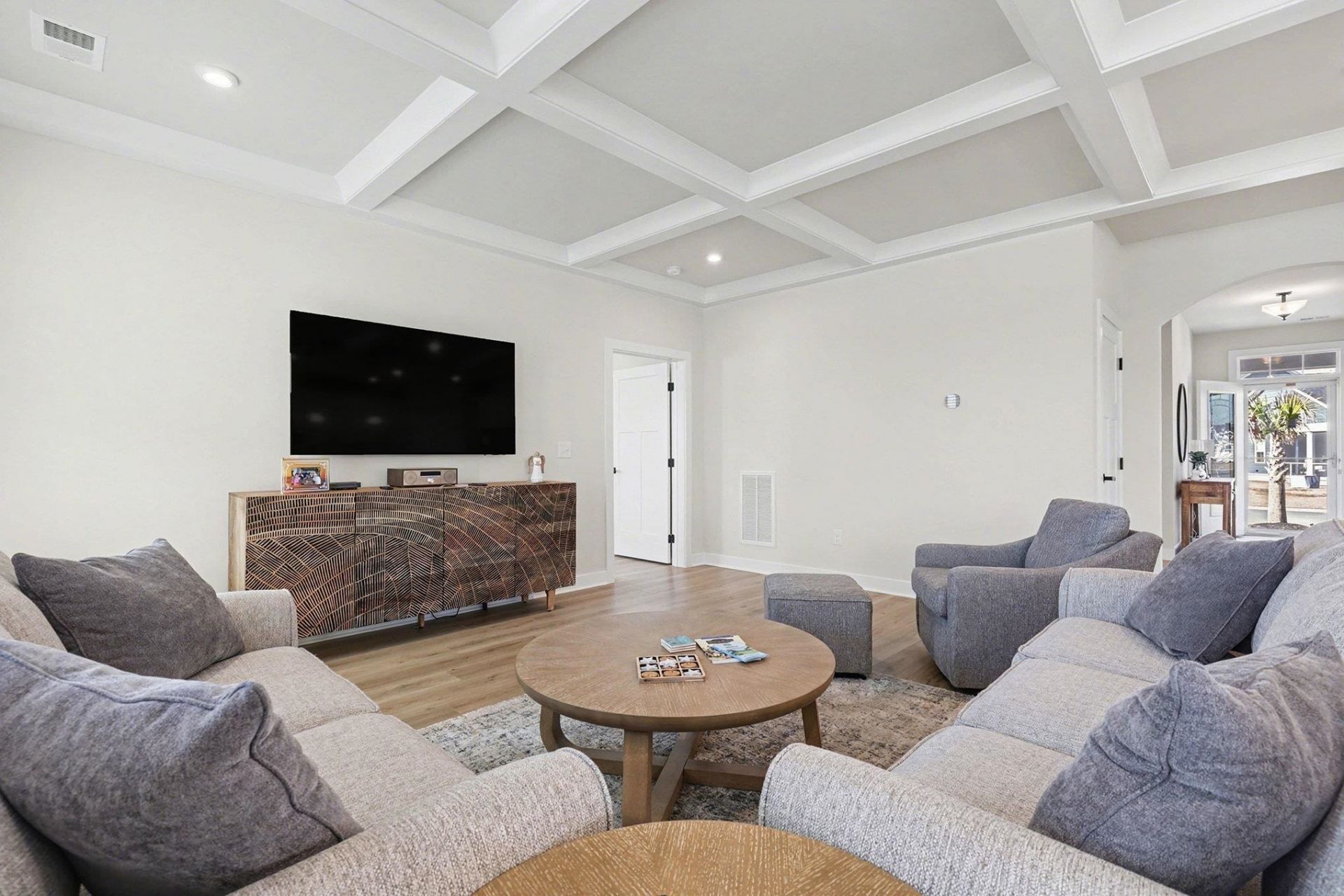 7047 Denim Loop Photo 16