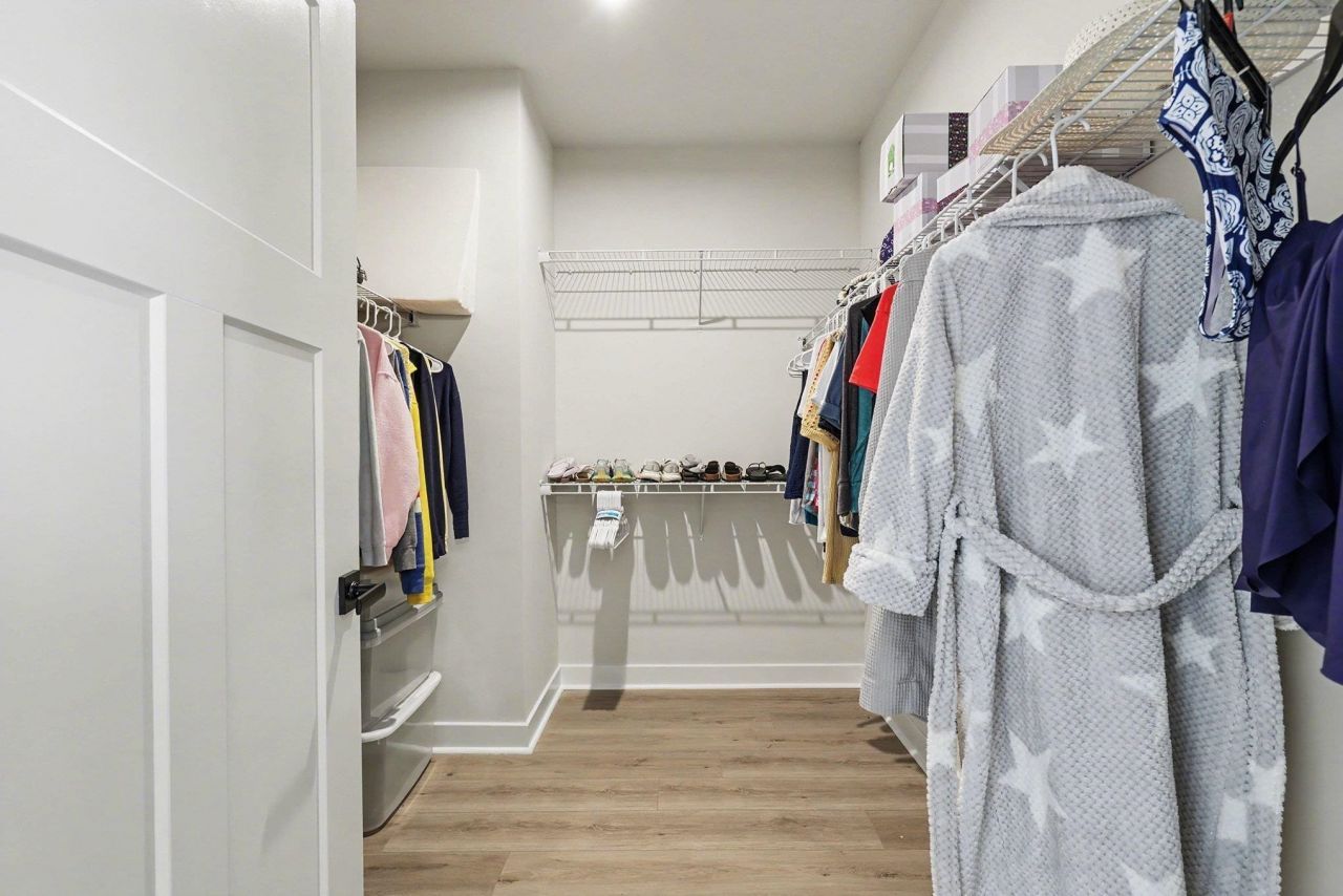 7047 Denim Loop Photo 28