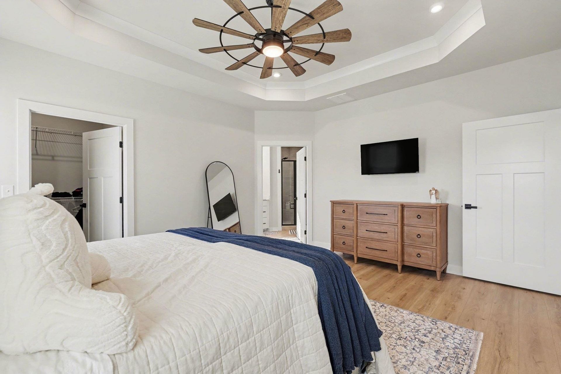 7047 Denim Loop Photo 32