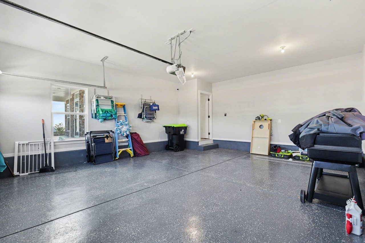 7047 Denim Loop Photo 34