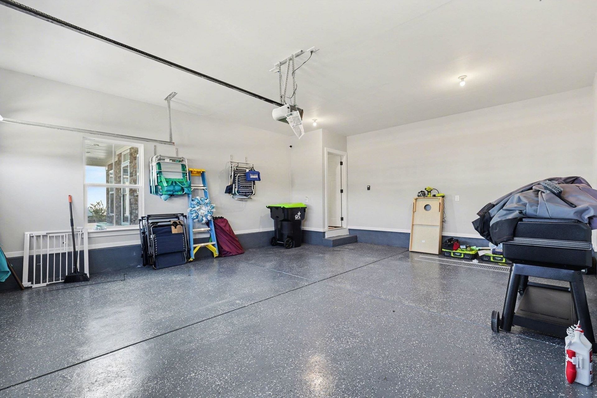 7047 Denim Loop Photo 46